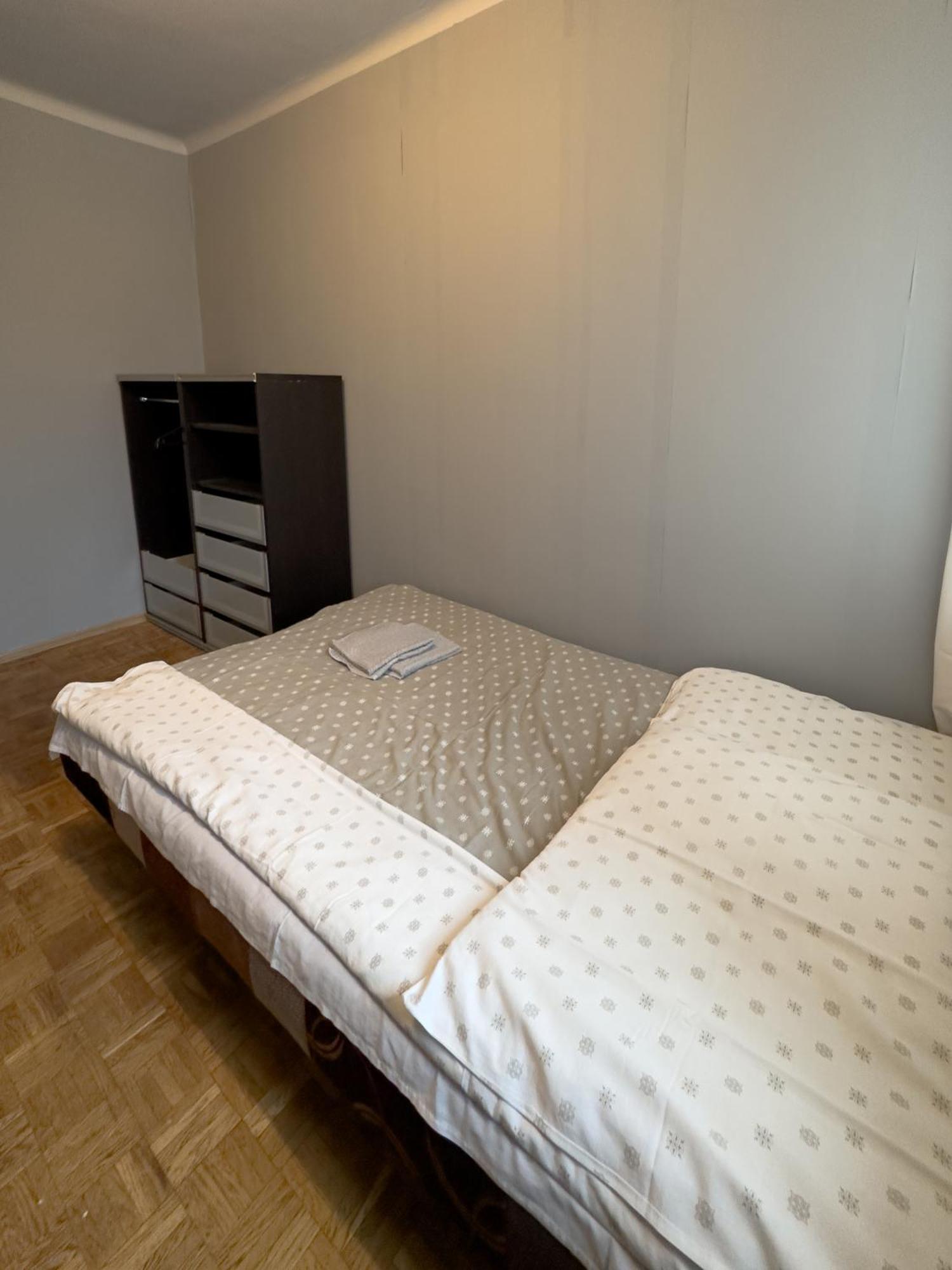 Kwadrat B&B Jalowego Жешув Экстерьер фото